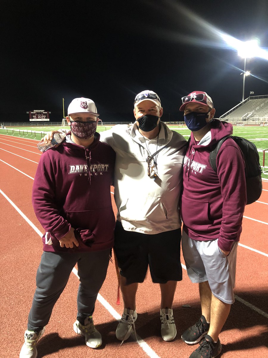 DavCoachDavis's tweet photo. Huge shoutout to @Davis20Les for taking on the role of starter tonight. This man truly has a passion for kids! #strivetobelikehim #ACJB https://t.co/ERFQGS0gKV