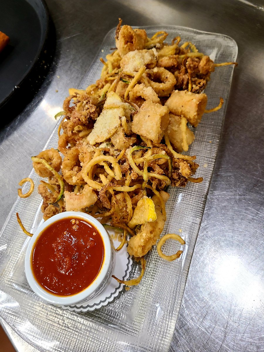 Can't get enough of this #calamari! 
Thank goodness it's available every day!! #MasterChefIt  #EatLocal 
#fresh <a href="/RidgePatch/">Basking Ridge Patch</a> <a href="/FoodNetwork/">Food Network</a>