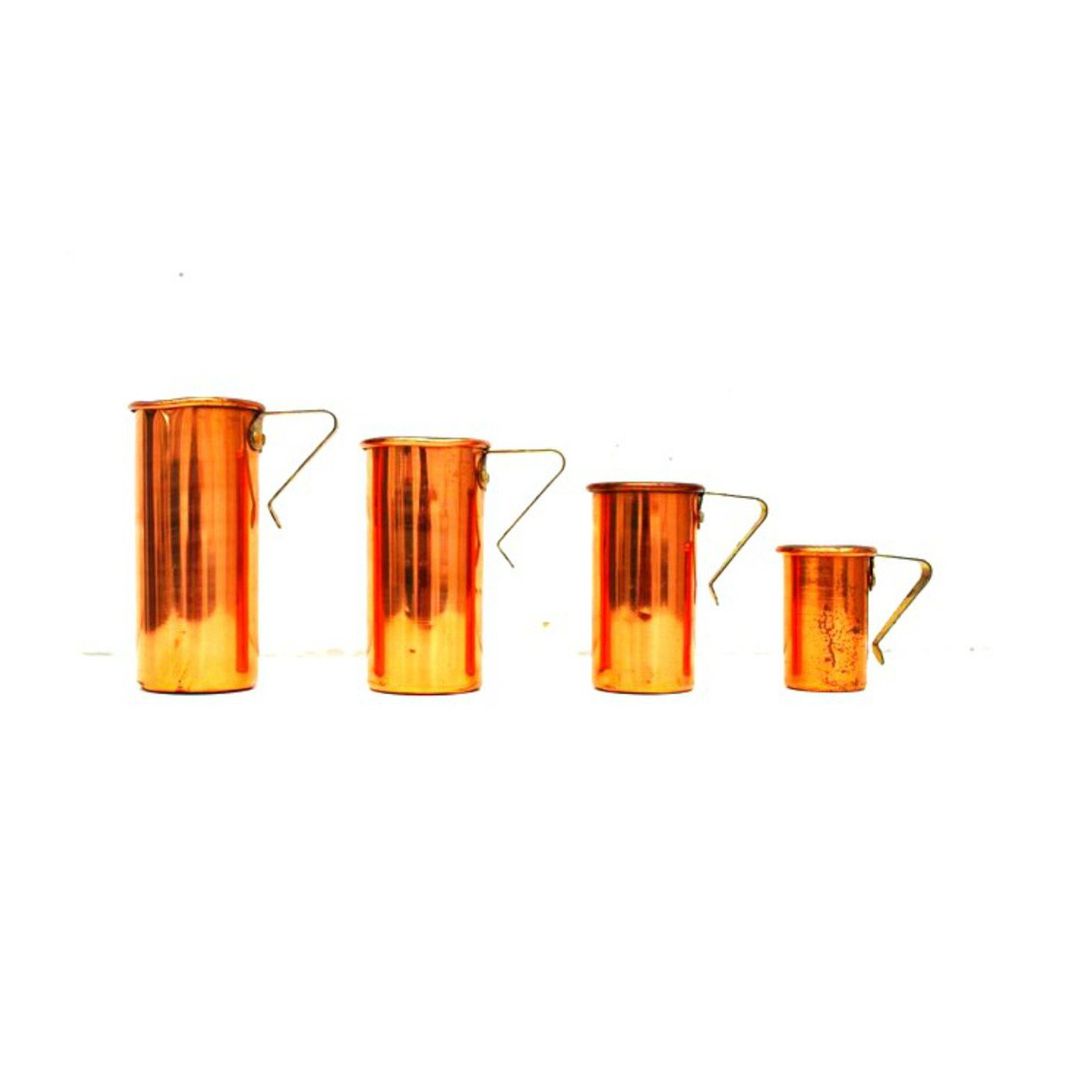 JunkYardBlonde's tweet photo. Vintage Copper Measuring Cups Set of 4 https://t.co/XY2mkyKMDV #copper #junkyardblonde #gotvintage #shabby #coppercanister #retrokitchen #farmhouse #cottagestyle #copperstorage https://t.co/LppFHPl1sD