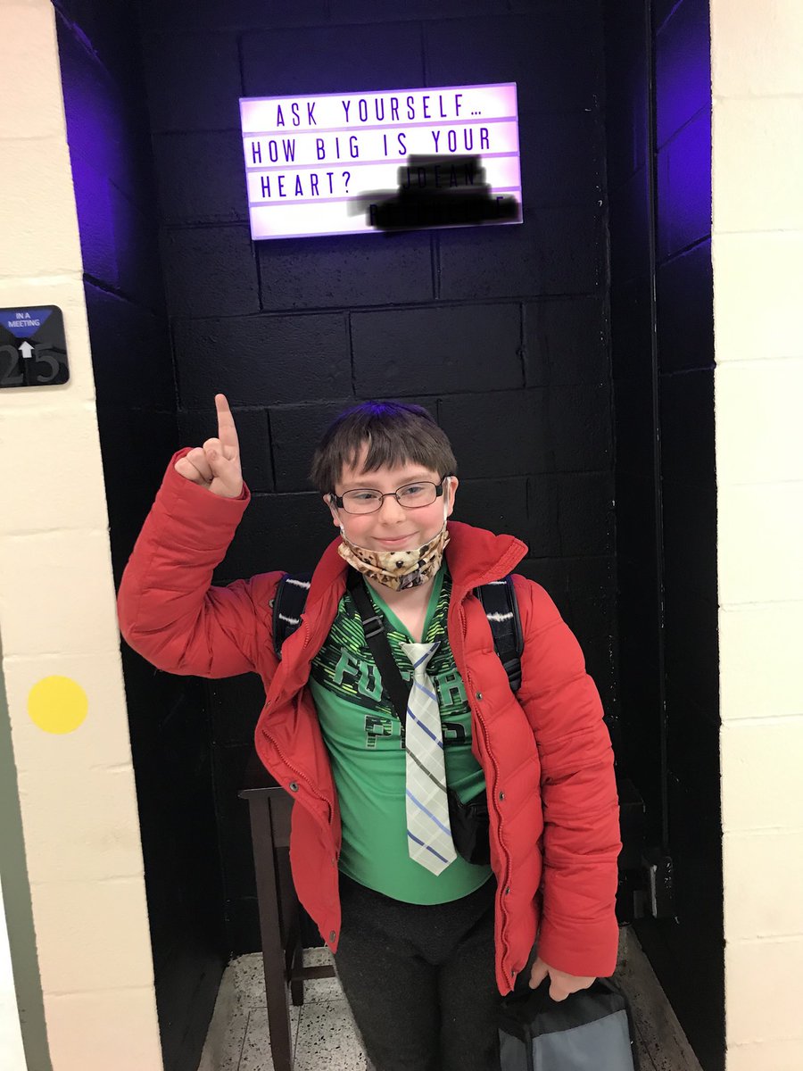 Lauren Daly Clark tweet media