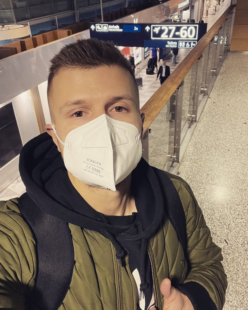 petepennanen's tweet photo. Finally all set and ready to go✈️ Let’s get it!⚽️☀️ #newchapter https://t.co/DA8nSR4Ef8