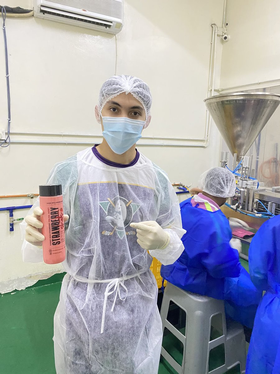 kingarep_'s tweet photo. I’m Muhd Ariff. 23 y/o and this is my factory ☺️🤲🏻 https://t.co/cVJfWoXw1y