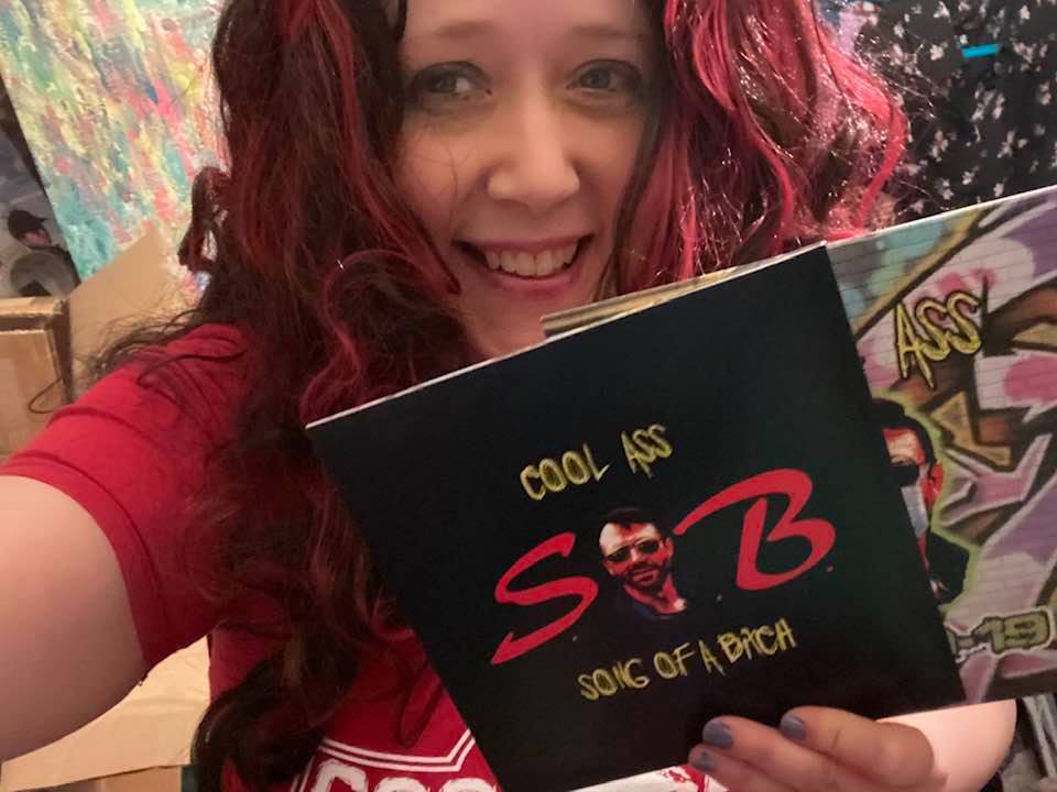 I think this smile kinda starts to state how much I LOVE LOVE these Cool Ass Records!!! coolass.tv

#marcmarut #coolass #records #vinyl #bestsongs #best #smile #rock #rocking #rockmusic #rockstar #rocker #sing #singalong #covid_19 #stayhomestaysafe #home