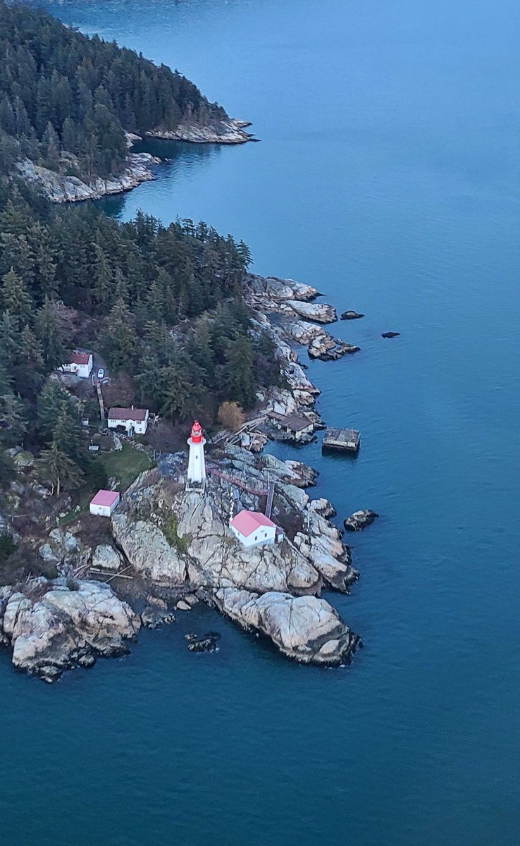 TrishJewison's tweet image. Over #WestVan &amp;amp; #LighthousePark in the 🚁 #Vancouver #Vancity #WestVancouver #YVR #helicopterlife @604Now @MyVancouver @AM730Traffic @GlobalBC