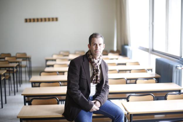 LauraPeraita's tweet photo. Estos son los cambios educativos más urgentes según el mejor profesor de España de Secundaria y Bachillerato
https://t.co/7PGcBxgPGK https://t.co/Up8xhmmKcG