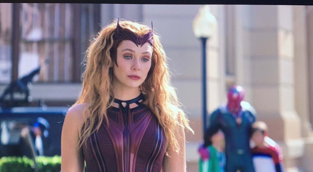 swaggymantis's tweet photo. SPOILERSSPOILERSWANDAVISIONSPOILERSPOILERS

SHES SO HOT PLSSSSSSSS I KNOW ITLL BE SAD BUT SHES SO FUCKING HOT I WANNA PASS OUT #WandaVisionFinale https://t.co/KZUfyku1M5