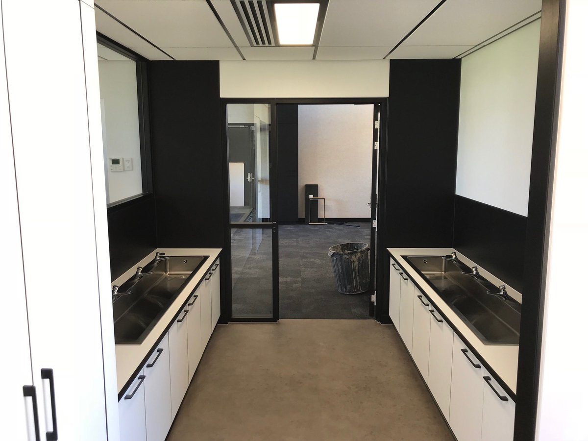 RomaldiPtyLtd's tweet photo. Gawler &amp; Districts R-12 School ReDevelopment. Stage 1 ready for handover next week .... stage 2 already underway.
#teamromaldi #romaldi #romaldiconstructions #builder #buildersofinsta #buildersadelaide #gawler https://t.co/28PNesSrR9