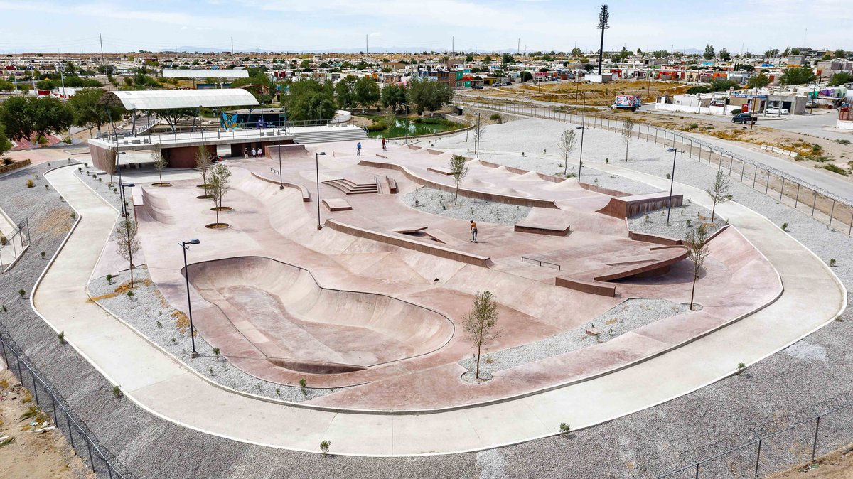 Glocal_Design's tweet photo. Finalistas Premio Noldi Schreck / Espacios Públicos
1. La Duna Skatepark y Centro de Convivencia
2. Canal Nacional
3. Capilla de la Tierra
Nos vemos el jueves 11 de marzo en punto de las 18:55 hrs. 
Con el apoyo de: @FormicaMexico @CRESTMx  @PMSteeleMX  Triple Hélice https://t.co/4wYE0AAhZK