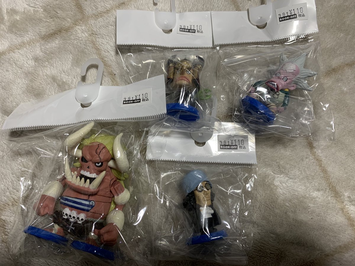 ベアブリックン 龍玉さん 今日はワンピースdayだ ワーコレとか110円なら開封品で構わないですよね あまりワーコレ詳しくないけど ヨサクとブロギーも欲しくなる おまけにアニキャラヒーローズ もはやオーズはワーコレサイズ これ ベアブリックン 龍玉さん 今日はワンピースdayだ ワーコレとか110円なら開封品で構わないですよね あまりワーコレ詳しくないけど ヨサクとブロギーも欲しくなる おまけにアニキャラヒーローズ もはやオーズはワーコレサイズ これ