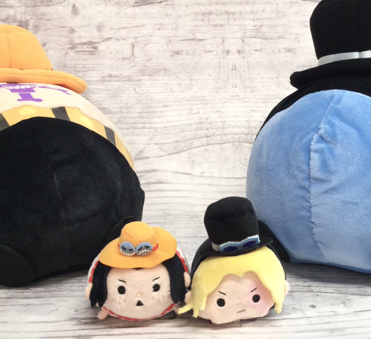 One Piece 麦わらストア福岡店 A Twitter 再入荷 ムギムギおてだま エース サボ 726円 税込 ムギムギクッション エース 1 980円 好評発売中 麦わらストア Onepiece