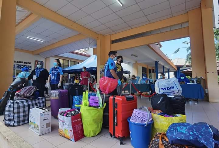 TheUnseenEyee's tweet photo. Selamat kembali ke kampus UUM 💪

Ada yang tak balik ka tuuu ? Ehekk https://t.co/6T3vLndx8H