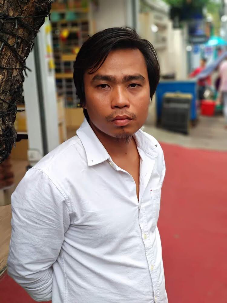 Poppy McPherson (@poppymcp) on Twitter photo “Maybe you don’t know yet/ Your son was set up/ for demanding the so-called police/ not to harm ordinary citizens”.
K Za Win, activist & poet, was killed protesting in #Myanmar this week. His verse, penned from prison, translated by Ko Ko Thett.
#WhatsHappeningInMyanmar “Maybe you don’t know yet/ Your son was set up/ for demanding the so-called police/ not to harm ordinary citizens”.
K Za Win, activist & poet, was killed protesting in #Myanmar this week. His verse, penned from prison, translated by Ko Ko Thett.
#WhatsHappeningInMyanmar