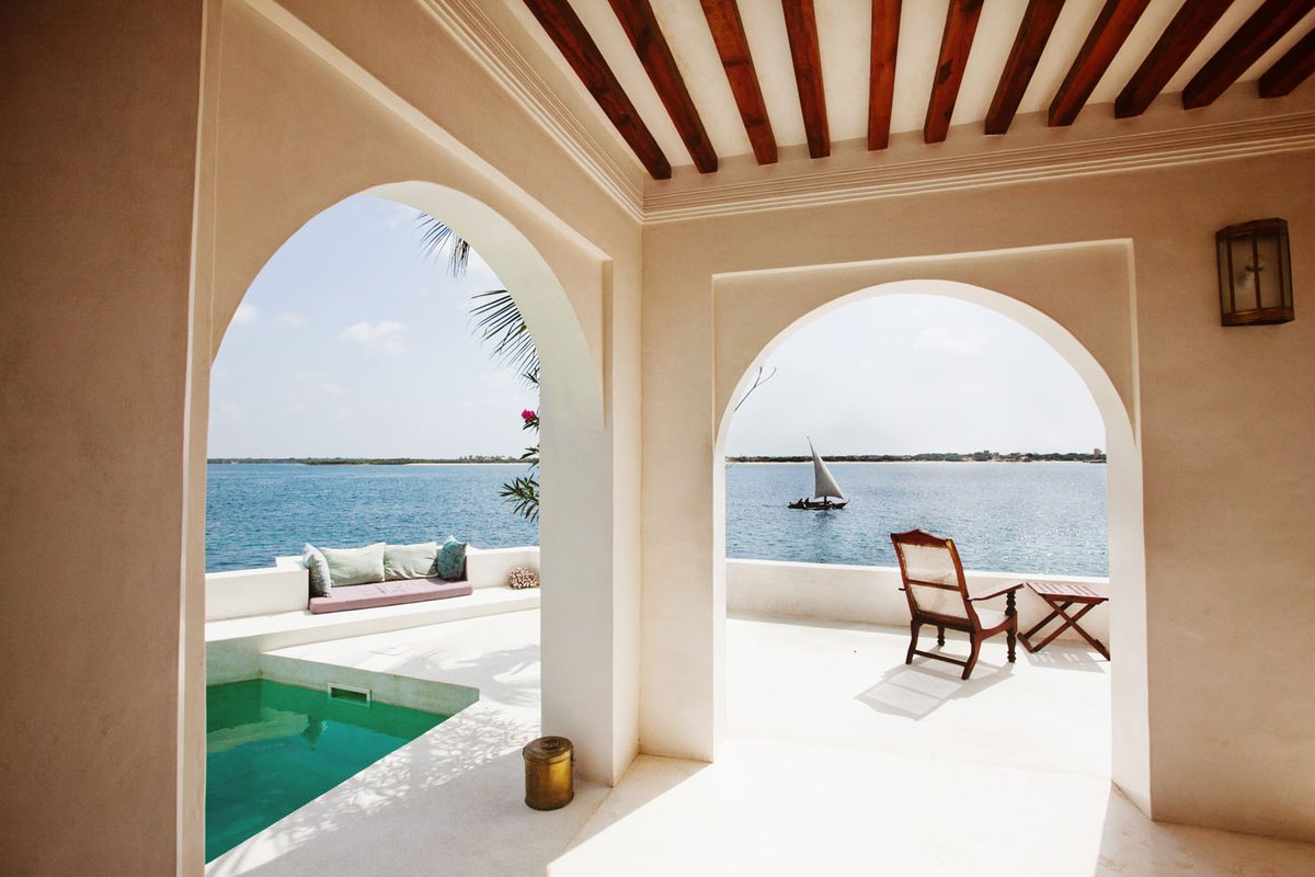 MaraNomads's tweet photo. Forodhani House, Lamu 

For bookings &amp; reservations:  Call +(254) 769 677 263 or Email; travel@maranomads.com

#GetNomadic #MagicalKenya  #TembeaKenya #vacation  #Travel  #lamu #FridayVibes  #forodhanihouse https://t.co/NiMATPM0TZ