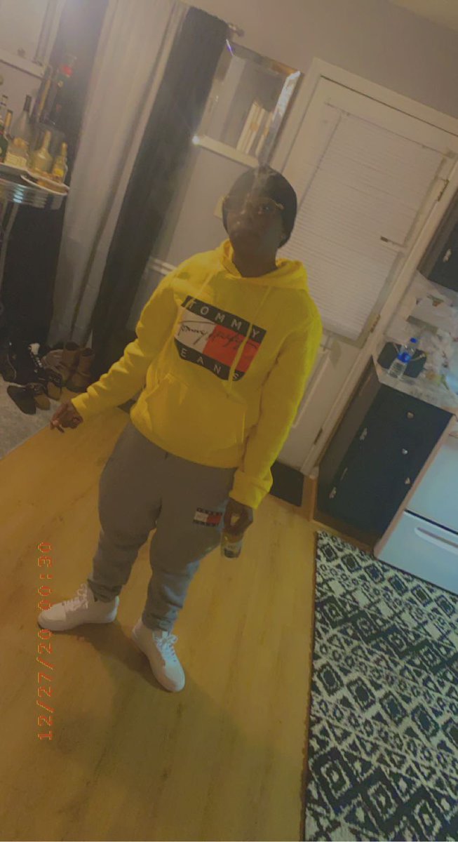 _CEO_OG's tweet image. ®️ #CEO #HIGHLIFEENT #TEAMPETRO #SQUAD