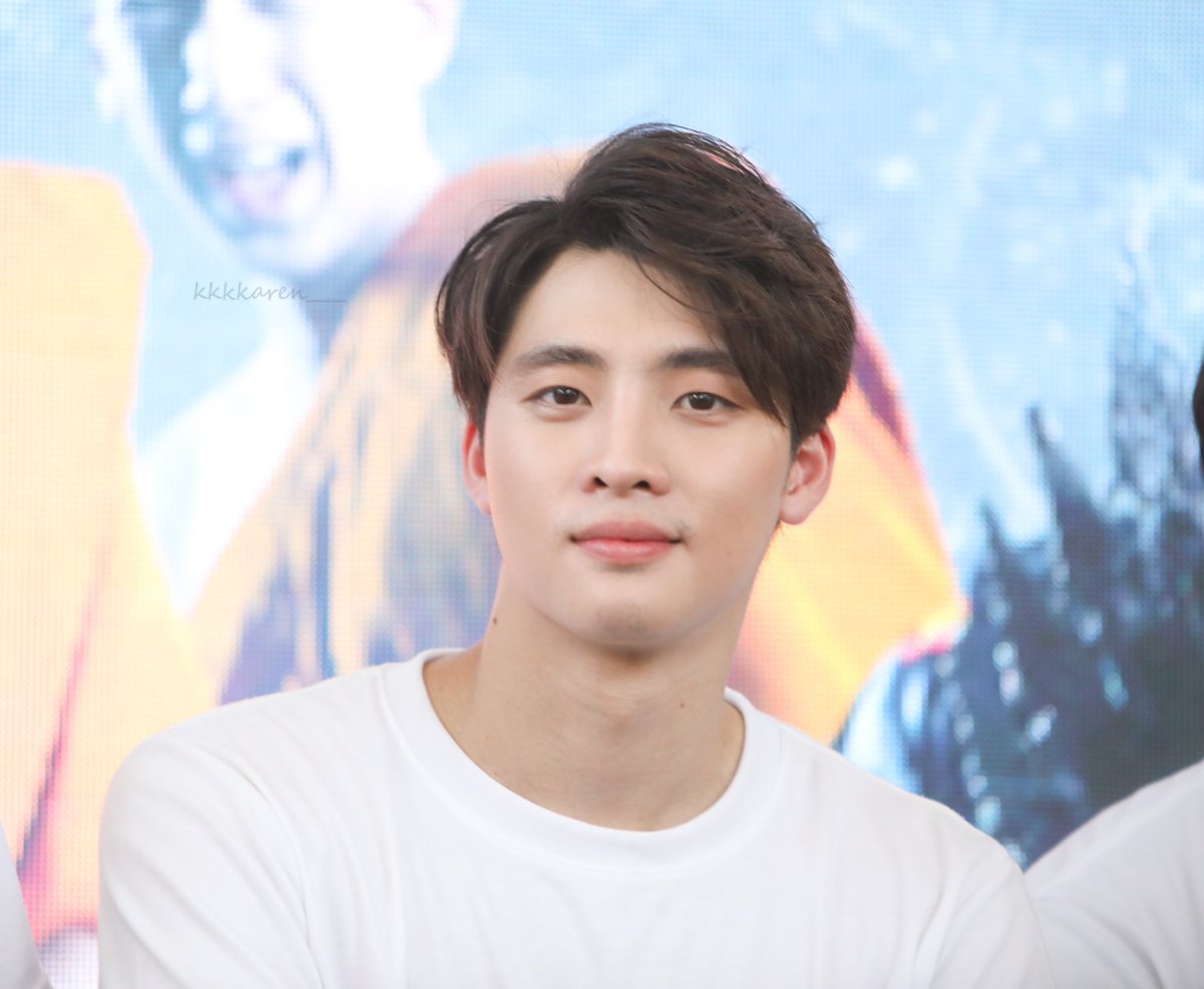 sendmetomercury's tweet photo. HBD P’Mean💙Happy 23🎉Wish you all the best and have everything you wished for. Hopefully I can see you again soon☺️ I will always support you and let’s walk the flower road together🌸  @m34nismind 

#BestWishesMean23rd #MeanPhiravich 
#MeanTro https://t.co/5EW8rnAykv