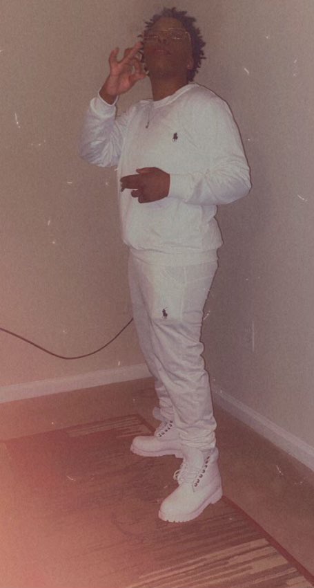 _CEO_OG's tweet image. ®️7:30 🥶😵 @SavvBankz @ShawdDHustle .#CEO #HIGHLIFEENT #TEAMPETRO