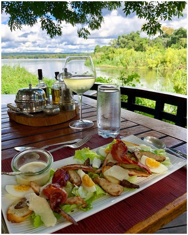 TrevaronTravel's tweet photo. Sometimes, all you want is just a perfect delicious lunch with a perfect view....🌴😁.Wow!!

#beautifulnature #lunchwithaview #kenyafood #takemethere #islandlife #perfectlunch #exploreafrica #yummy #foodlovers #travelholic #adventure #enjoyinglife #explore #lodge #africa https://t.co/zD1LIpVRxU