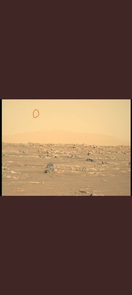 hermisan's tweet photo. @NASAPersevere El círculo que se aprecia en la foto que es ? https://t.co/jp1MP6Xl43