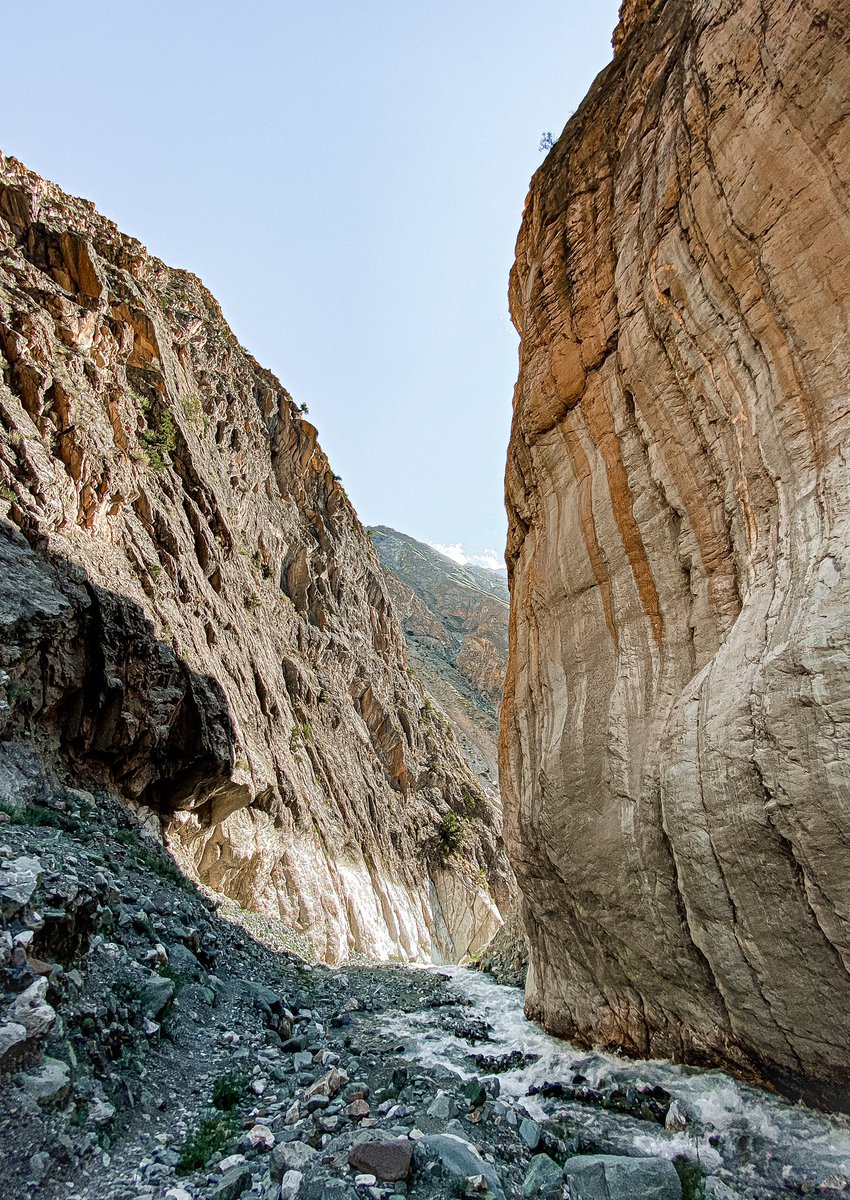 BreathwithM's tweet photo. What a funny world we live in when we won’t turn our phones off, yet we get excited to see we’ve hiked far enough to lose service.
@TravelPakistan_ @NatGeoTravel @ImranKhanPTI @GoVisitPk @Tourism_Dept_GB @naturephotos333 @PakPMO @Pakistaninpics 
#Pakistan https://t.co/6tpesMEpt8