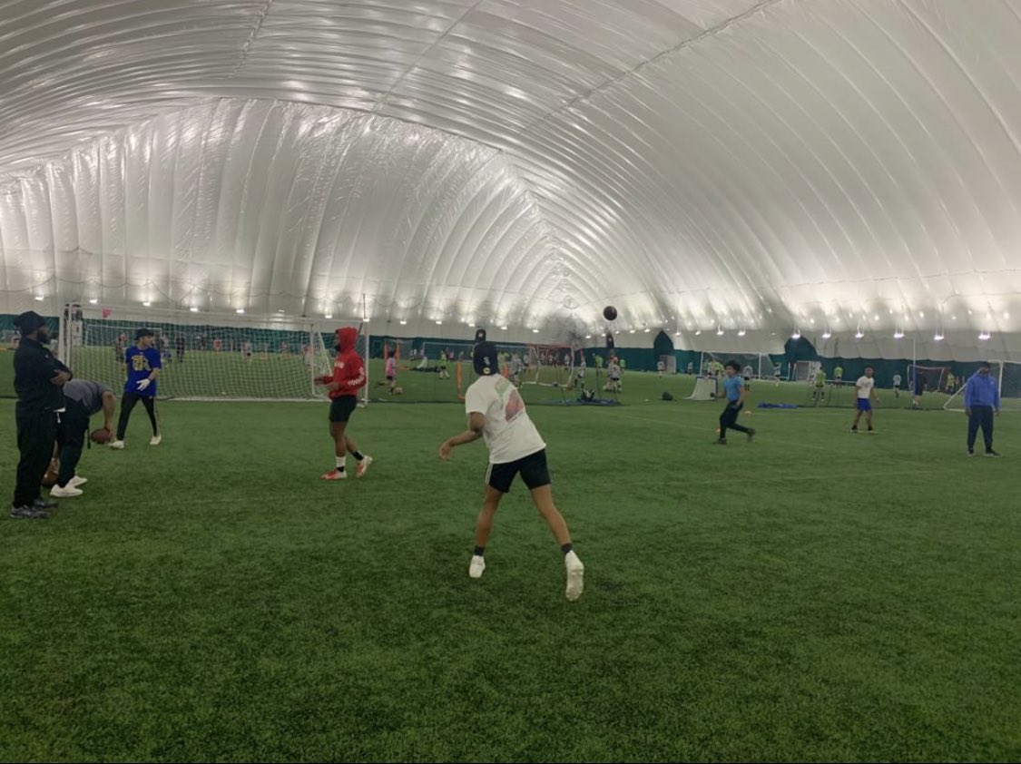 City7v7's tweet photo. Sharpening the Blades Before We Hunt πͺπ #SteelCitySelect #7v7Football https://t.co/lxHHymc2NF