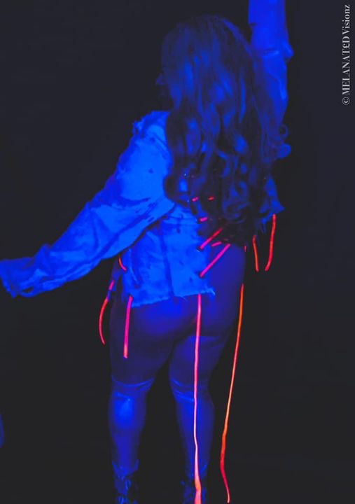 MelanatedVues's tweet photo. βFaith is the bird that feels the light when the dawn is still dark.β
πΈ: @Monies_Vice
Link in bio.
:
:
#hireblackwomenphotographers #cincinnatimodel #blackart #fashion #fashionphotography #blackdesigners #artist #creators #lightroom
#fashionmagazine #levi #columbusphotography https://t.co/JleW9rI1Mw