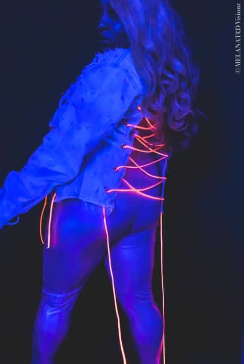 MelanatedVues's tweet photo. βFaith is the bird that feels the light when the dawn is still dark.β
πΈ: @Monies_Vice
Link in bio.
:
:
#hireblackwomenphotographers #cincinnatimodel #blackart #fashion #fashionphotography #blackdesigners #artist #creators #lightroom
#fashionmagazine #levi #columbusphotography https://t.co/JleW9rI1Mw