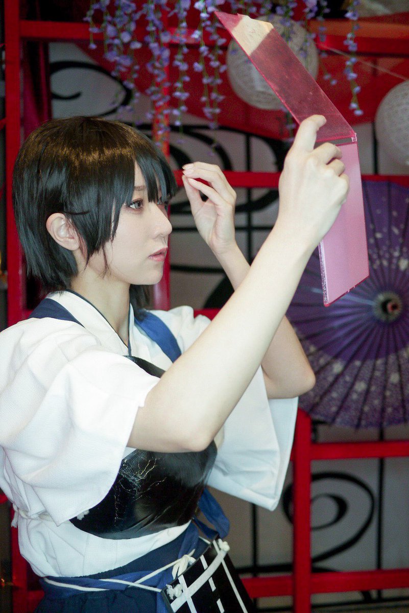 絵師さんにイラスト化してほしい画像をレイヤーが垂れ流す