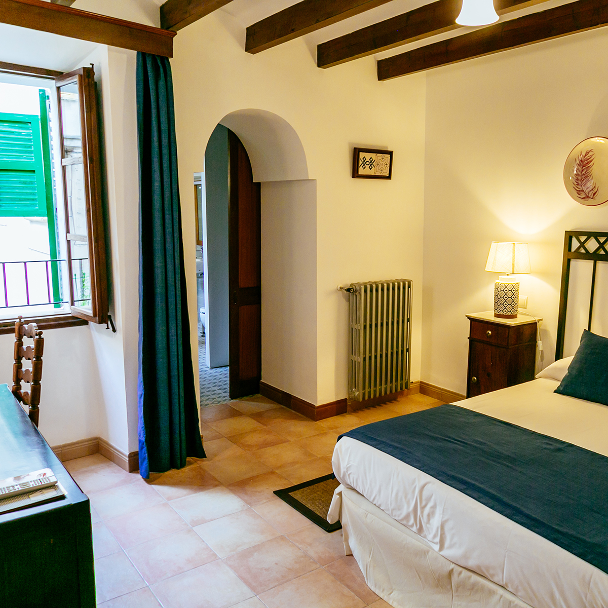 sollerweb's tweet image. Hotel Showcase... 1 a day... a few steps from Soller Square..no car needed! 🚋

HOTEL EL GUIA - A wonderful traditional boutique hotel with pool and restaurant in the centre of Soller

sollerweb.com/elguia.html
Reservations: +34 971 630 227
@hotelelguia 

#soller #sóller #sollerweb