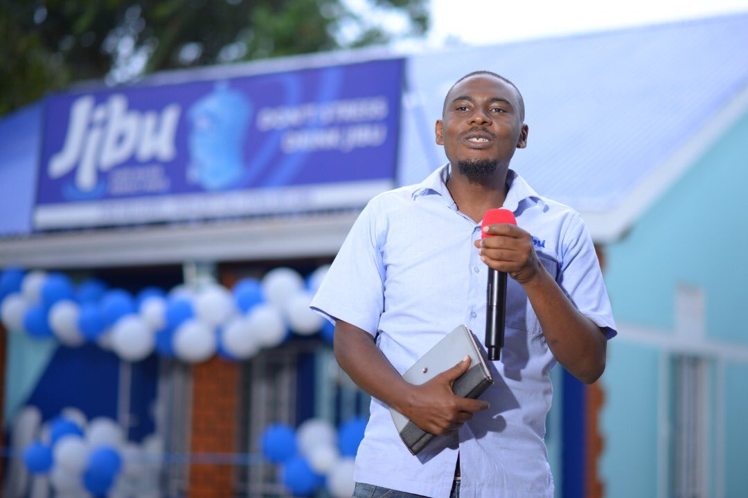 jibuuganda's tweet photo. I want to thank my team for working tirelessly to bring this dream to life and we want to promise all our customers in Nansana that we are going to supply clean water on time and everywhere ~ Stephen (Franchisee) #JibuInNansana https://t.co/iUysO88ZwK
