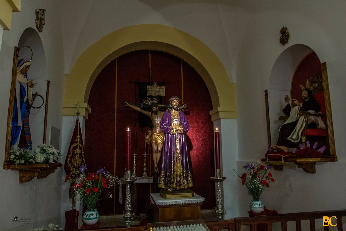 Tradiciones que nunca cambian.

Recuerda los horarios de las veneraciones.

badajozcofrade.com/2021/03/venera…
