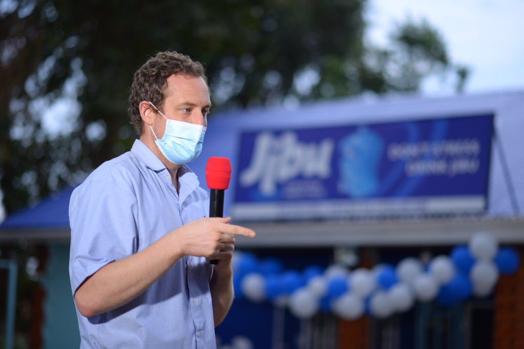 jibuuganda's tweet photo. This is a long time business &amp; to get to the level of Fiona, you need to keep focused and if you keep doing that you will pass on this business to your children and grandchildren. We are happy to have you on board so congratulations Jibu Nansana ~ CEO Galen Welsch #JibuInNansana https://t.co/hcBHpXqlV0