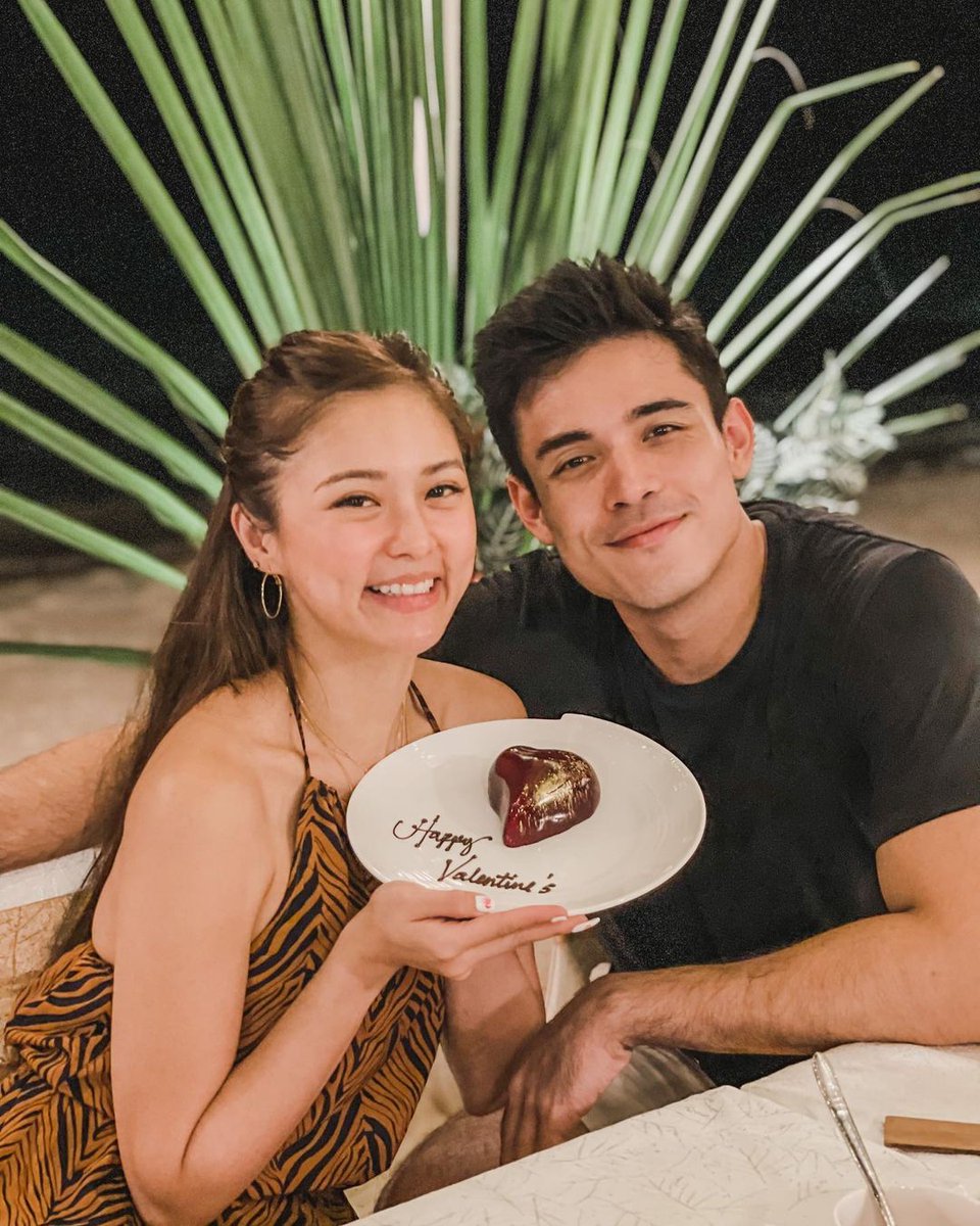 Phengkay0o051's tweet photo. In this worl full of Derek Ramsay And Gerald   Anderson ❗  There is Xian Lim. We can only pray for someOne who can love us . Like how Xian love's Kim Chiu ❤😍 https://t.co/2tgxBhxIaX