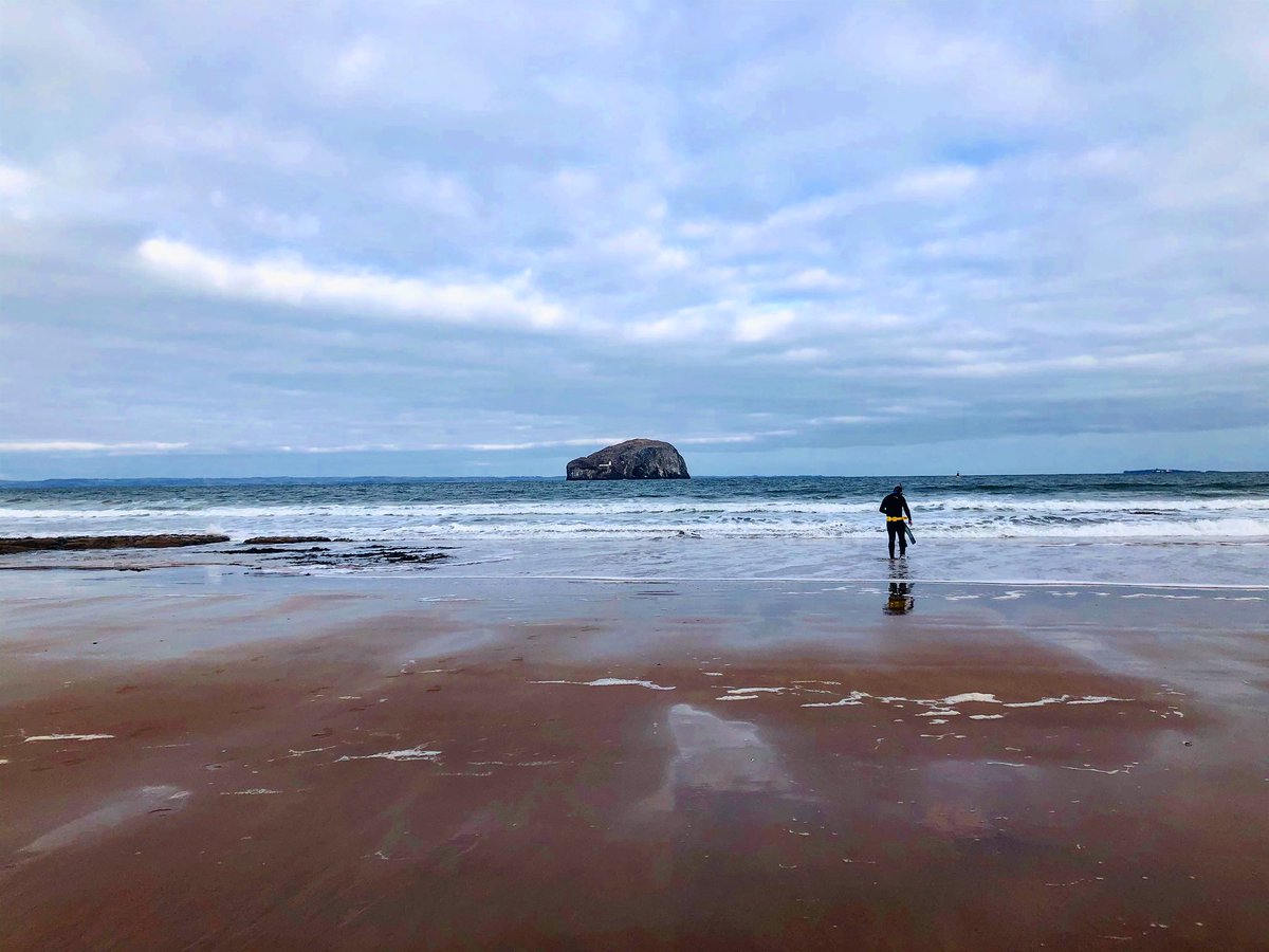 elinorevansharp's tweet image. Love a pre teaching beach trip! 🏖 #seacliff #eastlothian #preteaching #WeatherWatchers