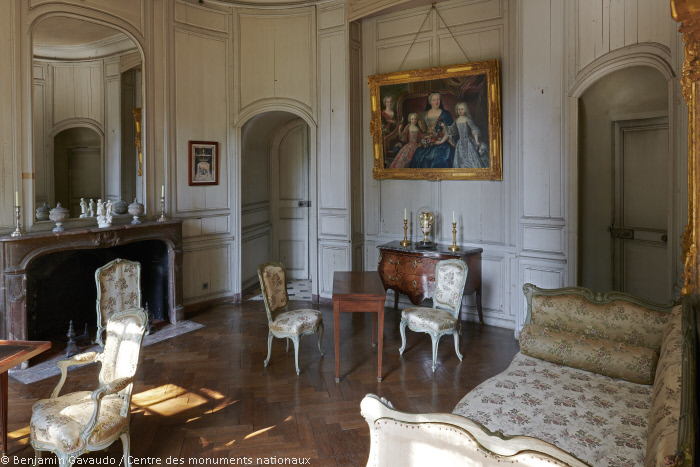 LesMonumentsNat's tweet photo. Prenez place 💺
Au siècle des Lumières, le confort gagne en importance ! De nouveaux meubles font leur apparition : bergère, canapé « ottomane », fauteuil à la reine, fauteuil en cabriolet… #RetourAuXVIIIe https://t.co/DNZL8li3QB