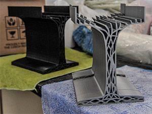 UPV's tweet photo. "Se trata de una estructura alveolar, lo que permite reducir el material plástico utilizado -y por tanto su peso- manteniendo la rigidez estructural" 

https://t.co/EgKNhdYXV1 https://t.co/ZO6IEHMCZy