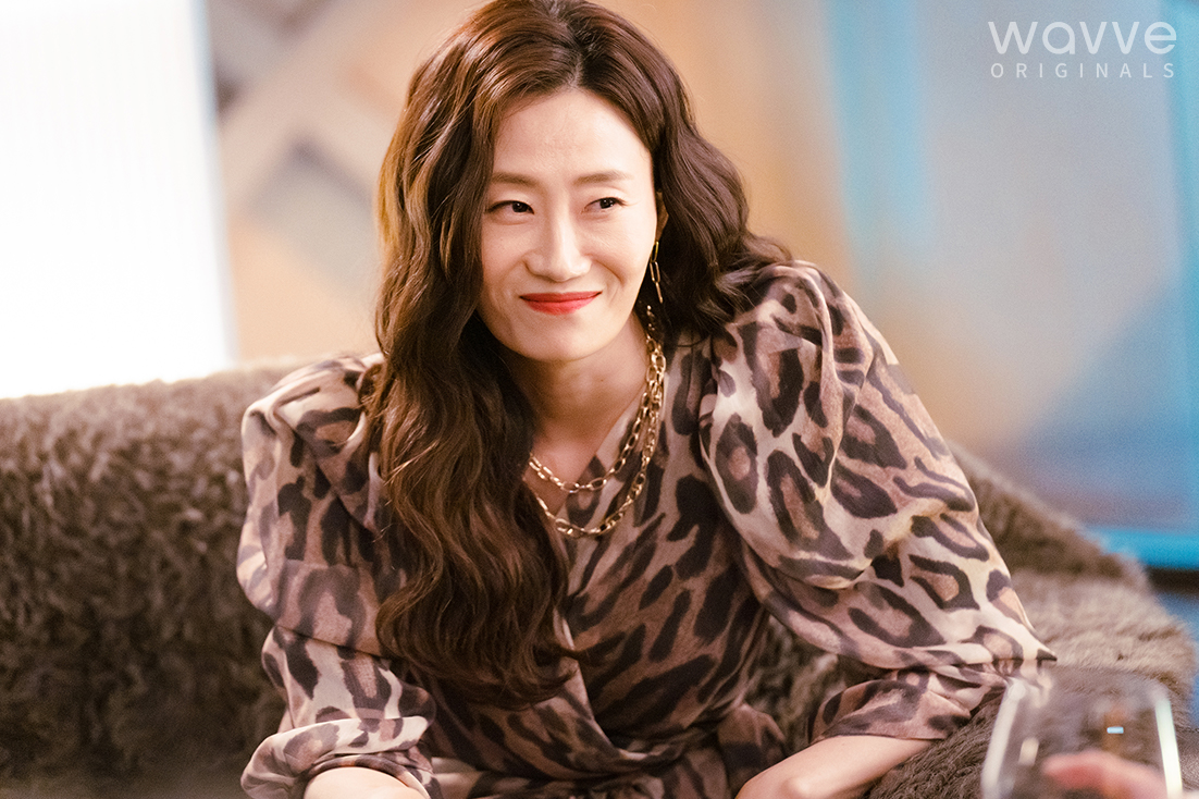 wavve_pro's tweet photo. 수많은 A컷에서
고르고 고른 김영아 배우님 스틸컷 모음💝

표정부자 김영아 배우님이 전편 출연하는 
'러브씬넘버#' 웨이브👉https://t.co/Z5KLvKrPRX

 #wavve #웨이브 #웨이브오리지널 #러브씬넘버 #김영아 https://t.co/nqPd9tdbpP