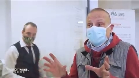 Avec la crise sanitaire et ses conséquences sociales dramatiques, le prêt sur gage n’a jamais été autant à la mode…
⏰ #ReportagesDécouverte, présenté par @accoudray, à 13:40 https://t.co/TAqXb4sCup