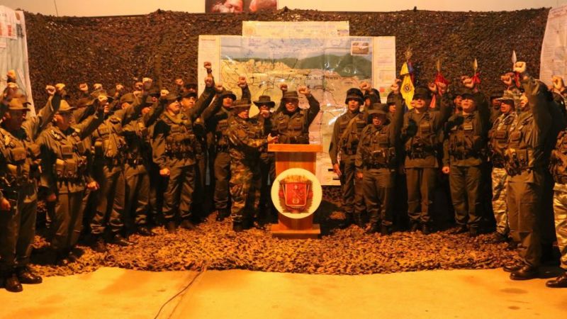 ComandanteCia's tweet photo. @vladimirpadrino: Ceofanb con toda su estructura de mando lista para honrar al Comandante Chávez. 👊🇻🇪 https://t.co/HuawwESApn  #5Mar #FANB #GNB
#ChavezAhoraySiempre
#ChavezViveEnLaFANB
.@NicolasMaduro 
.@cmdtegralgnb
.@GNBGDjuvenal
 https://t.co/0rWIDIkgXR
#GNBAPURE
