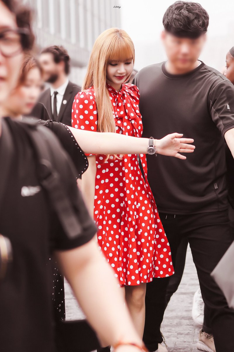 20180912
New York
#LISA #리사 #BLACKPINK #블랙핑크 #LALISA <a href="/BLACKPINK/">BLACKPINKOFFICIAL</a>