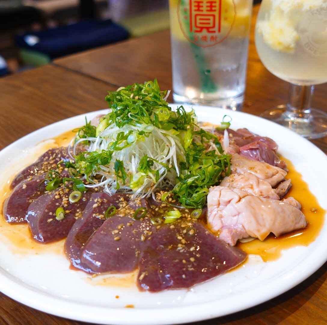 けんけん 大阪グルメ 大阪 梅田に 大衆スタンドヒロ さんがオープン 牛 豚 羊 鶏など色んな肉 系メニューが豊富 ガッツリ食べたい人におすすめのおしゃれ居酒屋でした