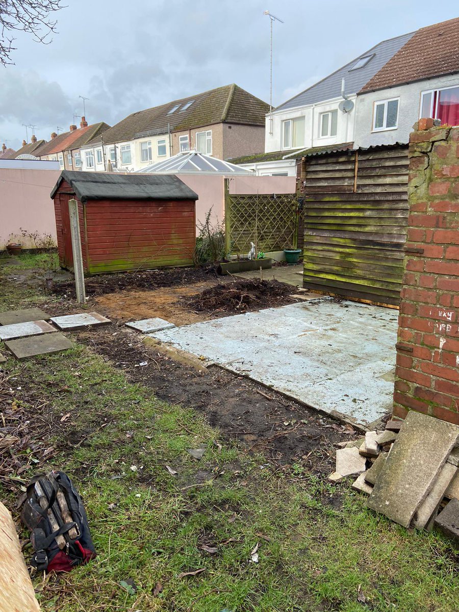 LtdLees's tweet photo. Base breakout and pour with damp proof membrane in place with request from the customer. Contact us on leesasbestos@live.co.uk https://t.co/4ycqWiHy6j