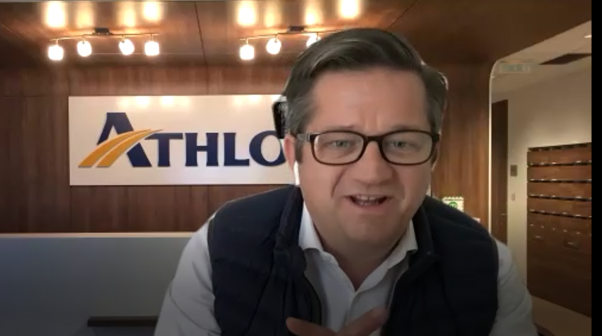 AthlonFrance's tweet photo. 📹 Retrouvez la vision de @GChalonge, Directeur Commercial et Marketing d'Athlon France qui s'est exprimé sur la fiscalité automobile 2021 à l'occasion d'un entretien #vidéo organisé par @ae_magazine

👉 https://t.co/odxmji9VSc

#WLTP #CAFE #ZFE #LOM 
#LLD #Fiscalite2021 https://t.co/s067pZnrBf