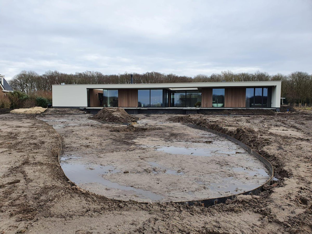 BroosdeBruijn's tweet photo. BDBA UPDATE | Oplevering woonhuis Lisse
@Bouwbedrijf van der Geest Oud Ade https://t.co/8yMbMnA73f