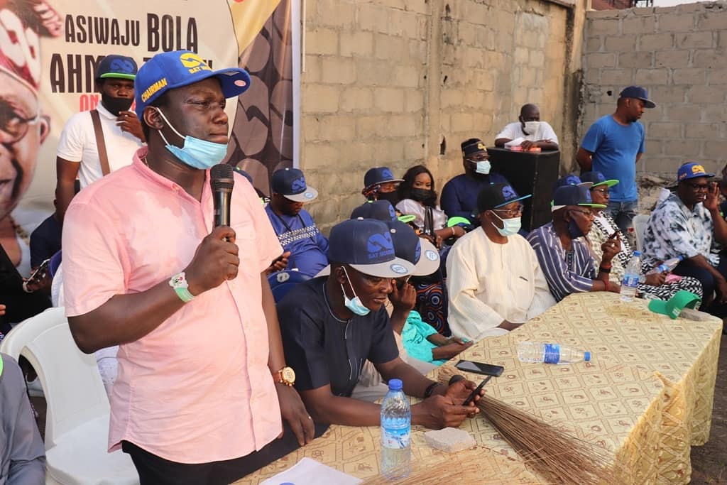 Thursday, March 4th, 2021.
*VOB Flags Off BAT 2023 Movement In Amuwo-Odofin LG*
_- Nigeria has abundant talent, Tinubu is a talent builder_
The Mayor, Amuwo-Odofin Local Government, Engr. Dr. Valentine Buraimoh with the total backing of Apex.....
https://t.co/wcc9unfu1c https://t.co/SGs1wKb2uZ