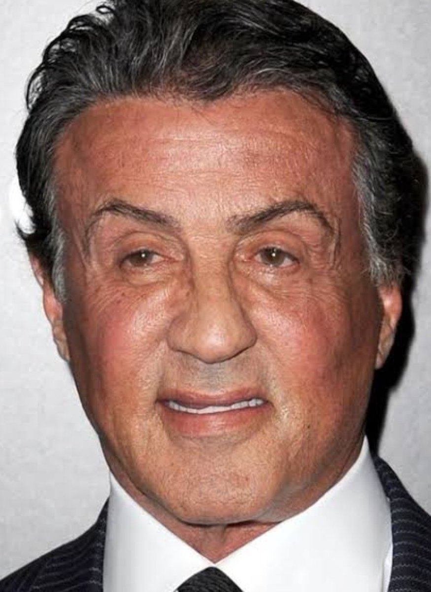 TKbudak's tweet photo. Abim "Sarıgül, botoks sayesinde her geçen gün Sylvester Stallone'a daha çok benziyor." dedi ve bu yüzden artık rahat uyuyabileceğimi sanmıyorum. https://t.co/9KBLJn4fjC