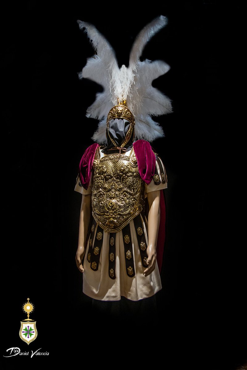 HdadSanGonzalo's tweet photo. 📝 #NoticiasEnSanGonzalo | Se presenta en el @cmisevilla la exposición "Ante el Sanedrín", para dar a conocer los nuevos ropajes de las figuras secundarias del misterio de nuestra Hermandad de #SanGonzalo, con diseño de José María Leal y ejecución de José Librero. https://t.co/ElWCSSlydF