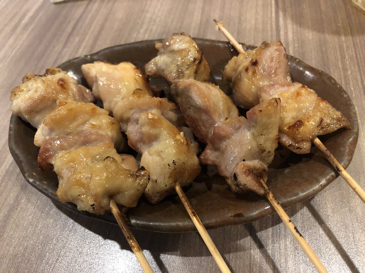 tawfeeeq's tweet photo. やっぱりタケタケの鳥串が1番美味い(▰╹◡╹▰) #南郷7丁目 #串倶楽部 #taketake https://t.co/MhO8WgjJdz
