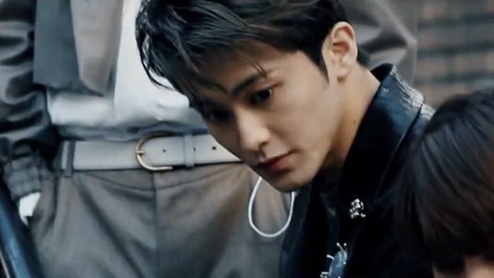 ً (@looksmkl) on Twitter photo 