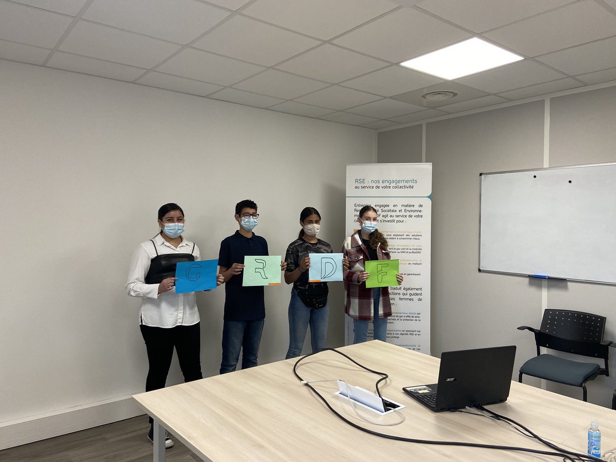 Fin du stage de 3ème <a href="/GRDF/">GRDF</a> <a href="/FACE_Loire/">FACE Loire</a> Belle expression des collégiens qui ont découvert une entreprise accueillante et ouverte à la diversité. #RSE
