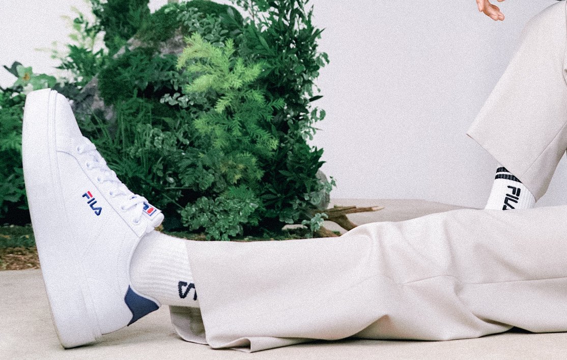 And now, in a startling reversal, you'd get the chance to embrace a brand new beginning to get refreshed outlook. It's time to recognize 𝗥𝗘𝗩𝗘𝗥𝗦𝗘 𝗫 𝗥𝗘𝗕𝗜𝗧𝗛. Blossom by blossom the spring begins. You see a pair of shoes &amp; black sweatshirts, 

"You can straightly order"